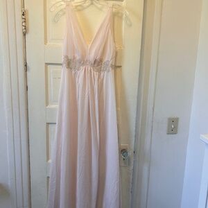 Vintage Van Raalte Nylon Blush Negligee Gown with Cream Lace Edging Sz 34 Nice!